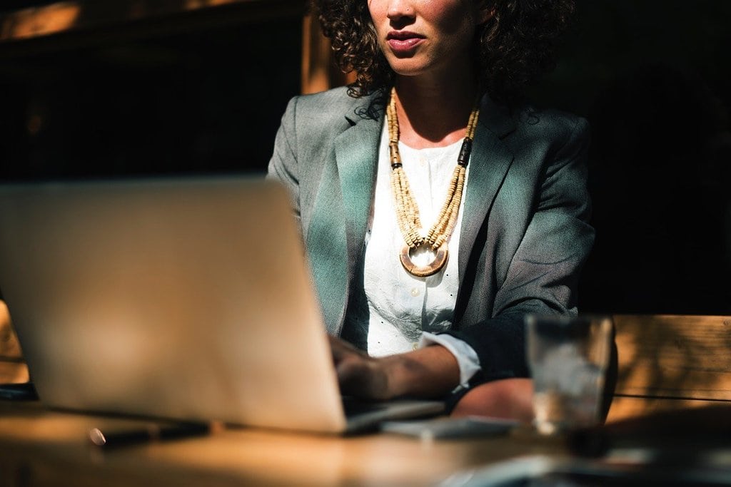 Techniques efficaces pour attirer plus de clients en ligne